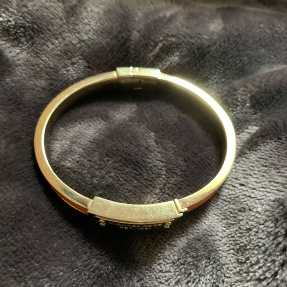 Authentic Michael Kors Bracelet - Picture 3 of 7